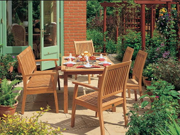 Ahşap Bahçe Masaları